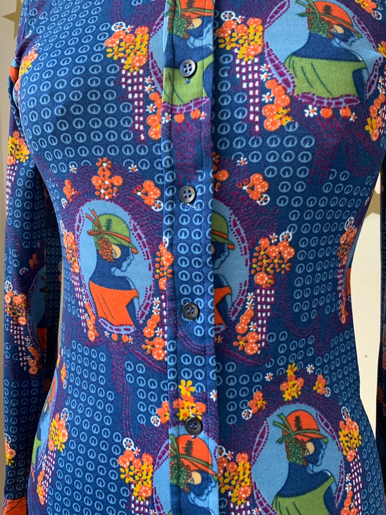 size XS-M Vintage 1970s novelty print blouse Oxford shirt