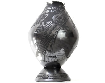 Ceramic Pottery of Mata Ortiz - Big black piece V