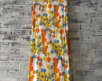 Vintage 1970s Vera Prints rectangular  tablecloth in Tulips and Hyacinths.