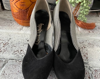 1950’s Queen Quality black and grey suede/elastic heel