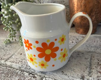 Vintage 1960s/1970s, small  daisy pitcher