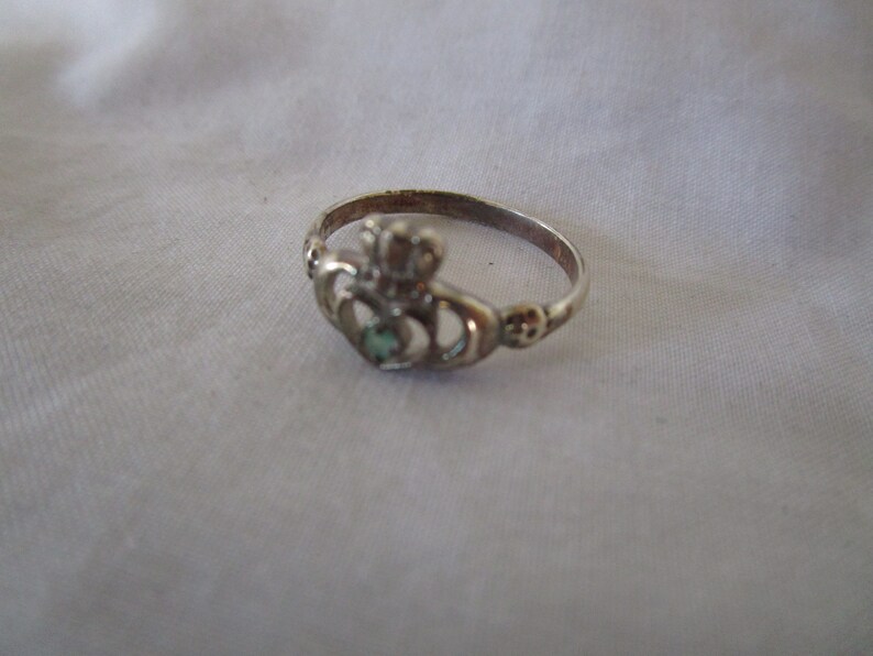 Vintage Sterling Silver Hands Holding Heart With Stone Ring Size 8.5