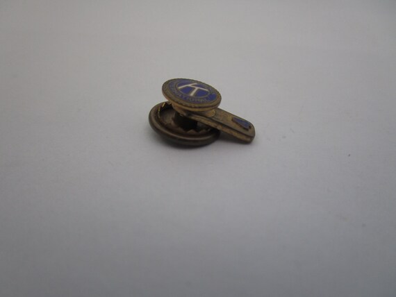 Antique Enameled Kiwanis International Pinback - image 2