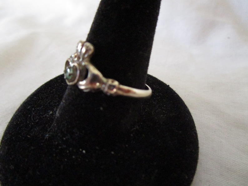 Vintage Sterling Silver Hands Holding Heart With Stone Ring Size 8.5