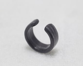 Pendiente de madera tipo ear cuff - Pendiente de madera de roble negro