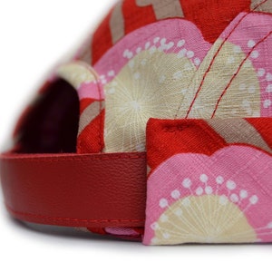 Japanese Sakura flower Print 4 panel Docker Cap, structured Japanese cotton fabric. Adjustable Velcro-Leather closure. Size M/L 59,0 cm. image 3