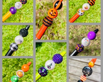 Halloween beaded pens, Halloween bead pen, Halloween pen, Fall bead pen, Autumn bead pen, personalized pen, teacher pen, personalized gift
