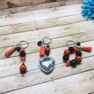 Basketball beaded keychain, Basketball keychain, Sports mom gift, Sports keychain, Sports bead keychain, Bead keychain, Coach keychain,gift