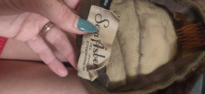 Excellent condition for it/'s age. Hailing from 1940s,this is a Swedish women/'s hat made from what I think is otter