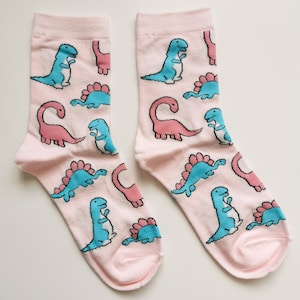 Friendly Dino Unisex Socks | Adult UK Size 3-8 | Dinosaurs, T-Rex, Stegosaurus, Brachiosaurus, Diplodocus, Tyrannosaurus Rex