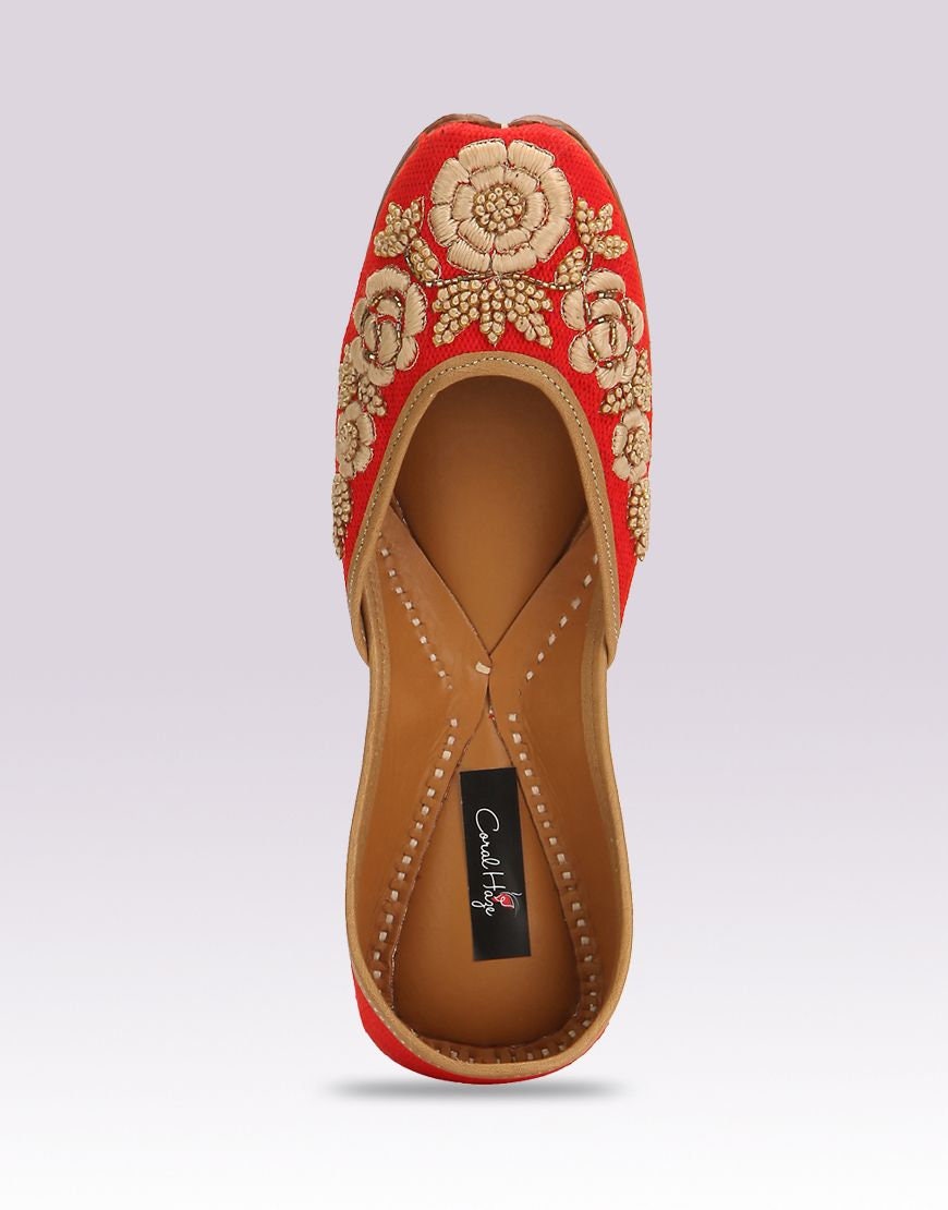 bridal red jutti