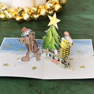 Pop Up Karte Weihnachten Janosch® mit Tiger, Bär und Weihnachtsbaum - 3D Weihnachtskarte für Kinder, Geldgeschenk für Mädchen & Jungen