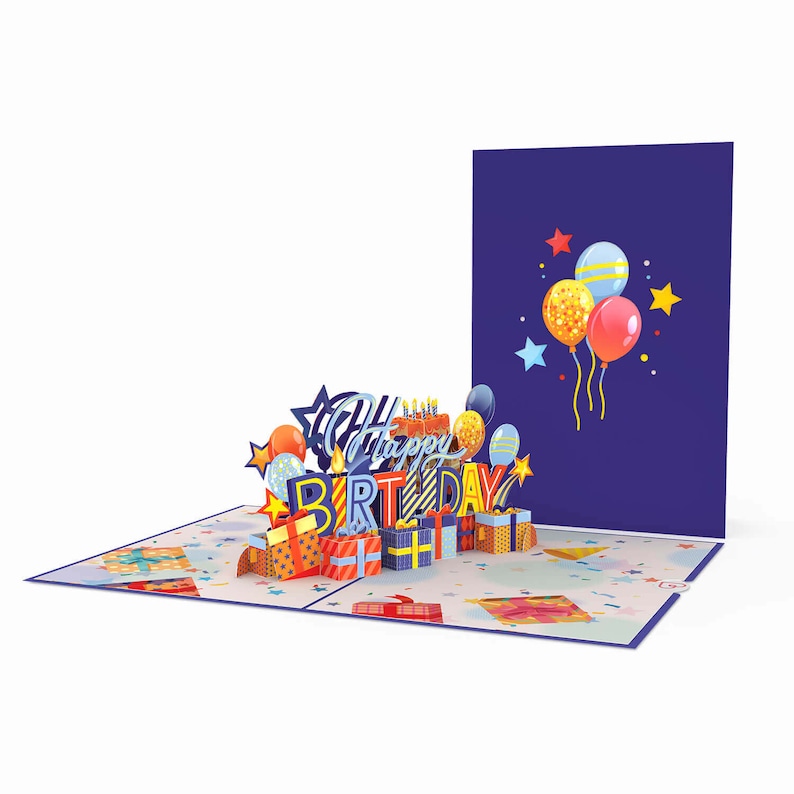 Pu&ograve; includere: Un biglietto di auguri di compleanno 3D pop-up con sfondo blu. Il biglietto presenta un messaggio di compleanno colorato 'Buon compleanno' con regali, palloncini e una torta. Il biglietto &egrave; aperto e il pop-up &egrave; completamente esteso.