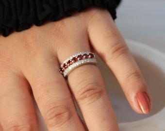 Natural Garnet Ring Band, Handmade jewelry, graduation gift, vintage jewelry, anxiety Ring, January Birthstone Rings, minimalist, gemstones