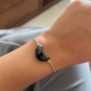 Crescent Moon shape Black onyx Bracelet, Gemstone Bracelet,  925 sterling silver, handmade jewelry, Moon Bracelet, Personalised Jewelry