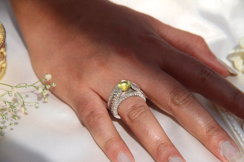 gift for woman,anniversary gift sterling silver ring Peridot RING bridal ring cocktail ring,self gift engagement ring bridal jewellery