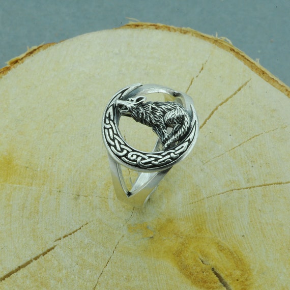 Howling wolf hotsell ring