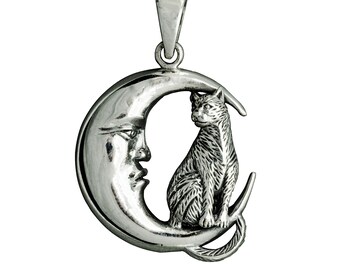 Colgante de gato negro sobre la luna en plata de ley: collar gótico wiccano