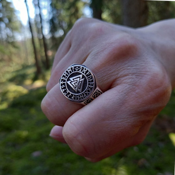 Valknut Ring,925 Sterling Silver,viking Style,celtic Designs,norse Ring,odin Symbol,norse Pagan Ring,gift for Men and Women by Beldiamo - Etsy Valknut Ring,925 Sterling Silver,viking Style,celtic Designs,norse Ring,odin Symbol,norse Pagan Ring,gift for Men and Women by Beldiamo - Etsy