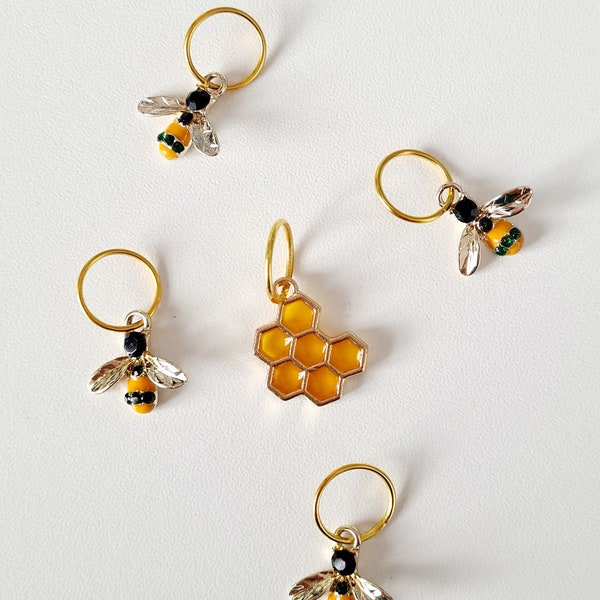 Bee & Honeycomb Stitch Markers. Perfect knitting gift or crochet present.  Unique progress keepers set, knitting notions. Mother's Day idea.