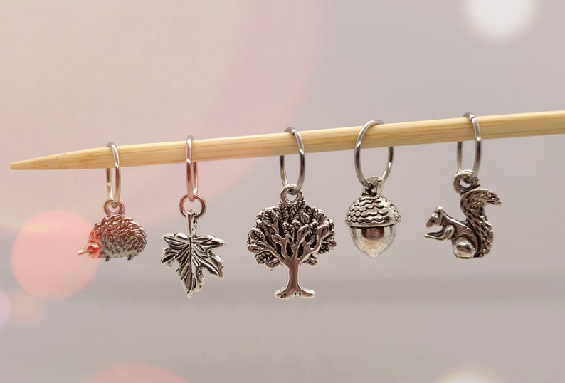 Woodland Stitch Markers. Perfect knitting gift or crochet present. Unique progress keepers set, knitting notions. Mother's Day idea. Set of 5