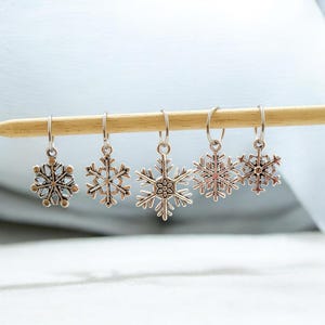 Snowflake Stitch Markers, Knitting Crochet Progress Keepers, Set of 5