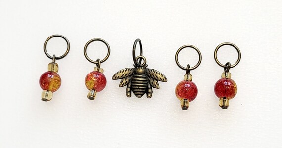 Honey Bee Stitch Markers. Perfect knitting gift or crochet present.  Unique progress keepers set, knitting notions. Idea for mum.