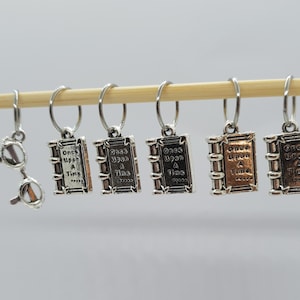 Book Lover Stitch Markers. Perfect knitting gift or crochet present.  Unique progress keepers set, knitting notions. Reading gift idea.