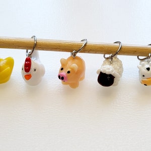 Farm animal Stitch Markers, Perfect knitting gift or crochet present.  Unique progress keepers set, knitting notions. Animal gift idea.