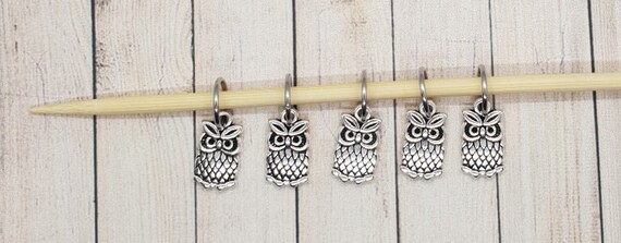 Wise Owl Stitch Markers. Perfect knitting gift or crochet present.  Unique progress keepers set, knitting notions. Idea for mum.