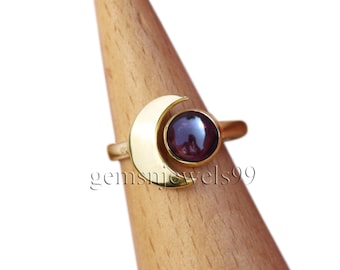 Almandine Garnet 925 Sterling Silver Ring - Crescent Moon Design