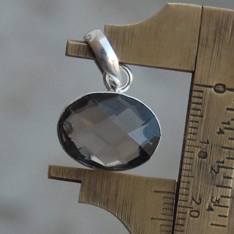 925 Sterling Silver Simulated Smoky Quartz Pendant 20mm x 17mm 925 Sterling Silver Simulated Smoky Quartz Pendant 20mm x 17mm