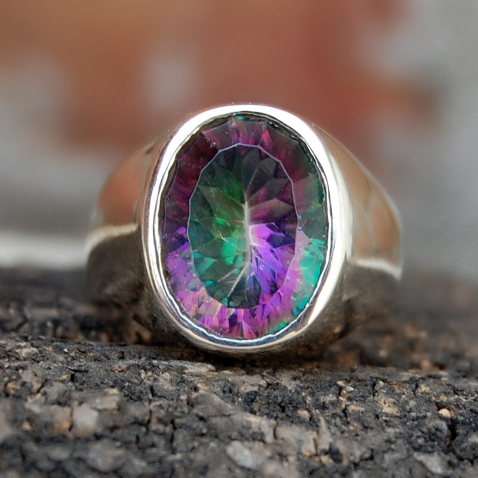 Naturel Arc-en-Ciel Topaze Mystique Cristal Ovale Cabochon 12.80Cts