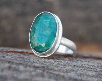 Oval Raw Emerald Sterling Silver Ring, Handmade Birthstone Jewelry