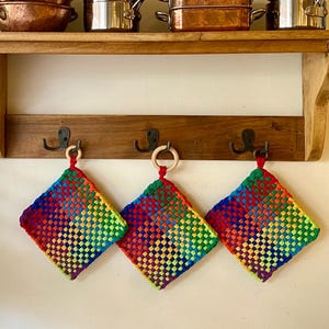 Handmade Woven Trivet | Colourful Boho Pot Holder | Housewarming Kitchen Gift | Heat Resistant Kitchen Decor