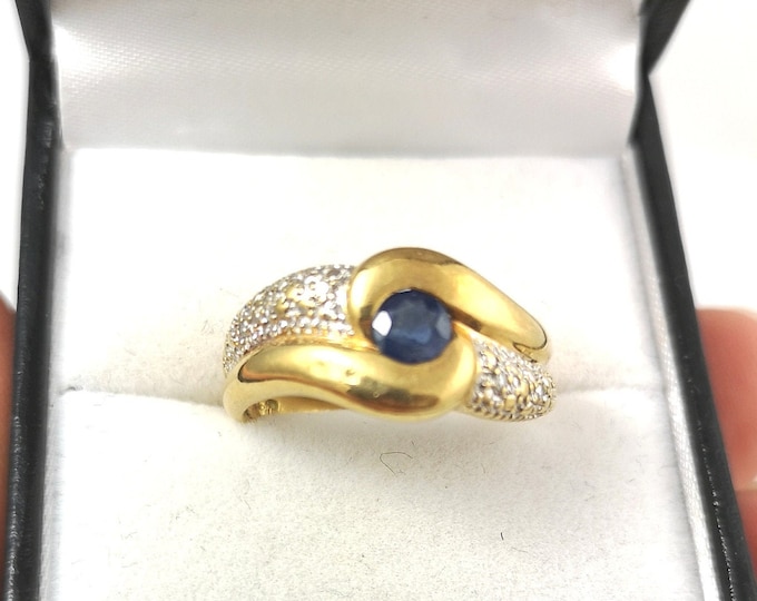 Vintage crossover 18K gold sapphire ring