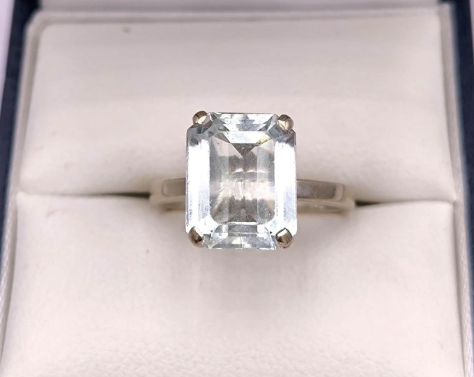 RESERVED - Vintage aquamarine 18K white gold ring