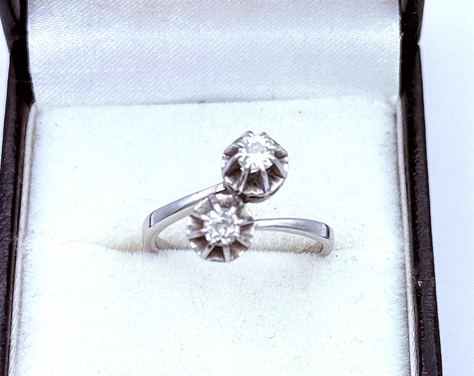 Vintage 18K white gold diamond love ring