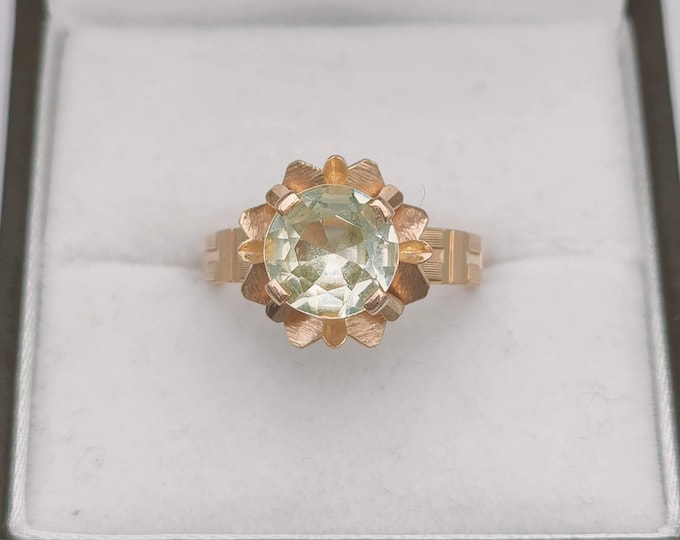 Retro 18K gold ring with rare garnet