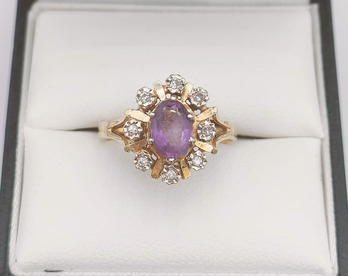 Vintage 18K gold amethyst and diamond cluster ring