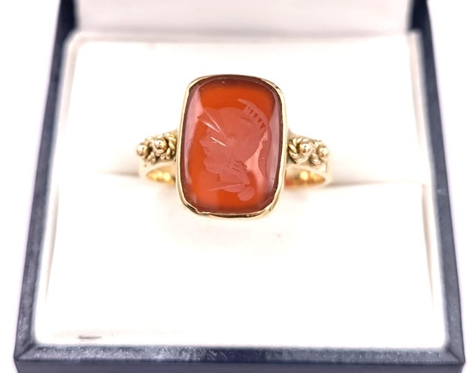 Antique intaglio agate gold ring