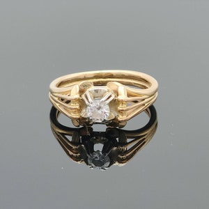 French Retro 18K gold diamond solitaire ring