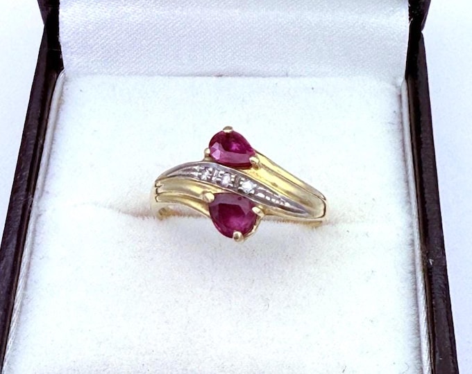Vintage Ruby & Diamond Love Ring – 18K Gold Toi et Moi