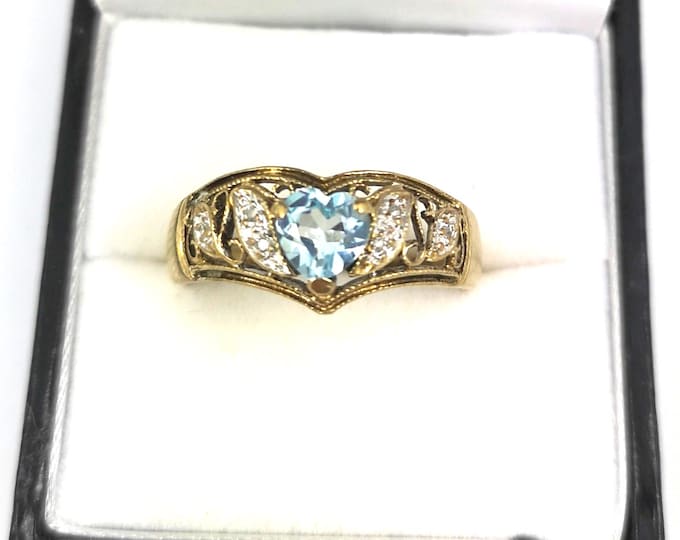 Vintage 9K gold ring with Heart shaped topaz and diamond