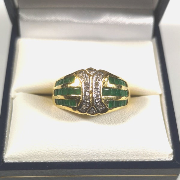 Vintage 18K gold emerald and diamond Cartier style ring Ca 1980