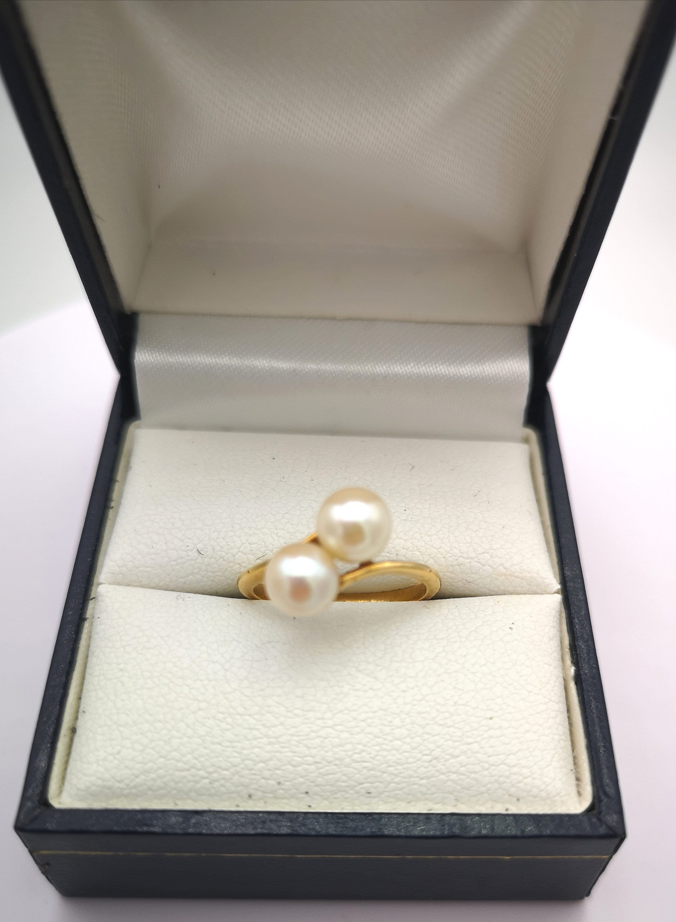 THE ANTIQUE PEARL AND DIAMOND TOI ET MOI RING