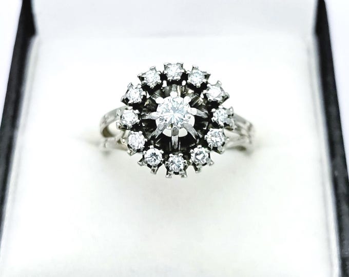 French vintage diamond cluster ring in 18K gold