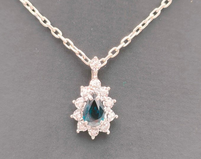 Vintage 18K gold sapphire & diamond cluster pendant with chain