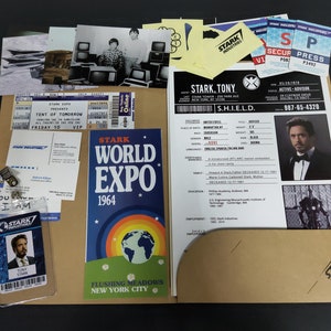 Iron Man Secret File Ironman Tony Stark S.H.I.E.L.D. Files Oggetti di scena in carta Oggetti di scena per film