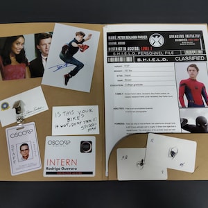 Spiderman File Peter Parker S.H.I.E.L.D. Cartella Segreta Carta Props Props Film